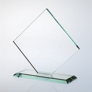 Trophée de récompense en verre transparent de jade en forme de flamme, <span class=keywords><strong>prix</strong></span> scolaire bon marché, vente en gros - Product Image 3