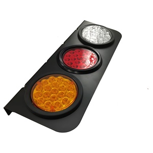 Hoge Kwaliteit Truck Verlichtingssysteem Onderdelen Universeel Led Rood Geel Wit Achterlicht Richtingaanwijzer Voor Aanhangwagens - Product Image 2