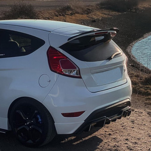 Aileron de coffre arrière Ford Fiesta ST-Line MK6 MK6.5 Noir piano Texture carbone ABS 2008-2017 - Product Image 1