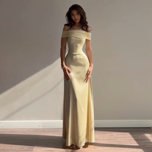 <span class=keywords><strong>Abito</strong></span> da Sera Lungo Senza Spalline in <span class=keywords><strong>Raso</strong></span>, Elegante e Raffinato - Product Image 1