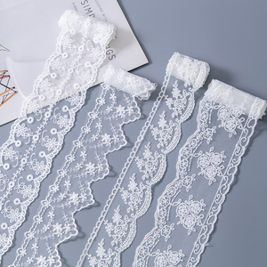 Nuovo Design Personalizzato Eco-Friendly Elegante Nastro <span class=keywords><strong>in</strong></span> Pizzo Francese Bianco Floreale Ricamato <span class=keywords><strong>in</strong></span> <span class=keywords><strong>Cotone</strong></span> 6cm a Bordo Singolo per Abito <span class=keywords><strong>da</strong></span> <span class=keywords><strong>Sposa</strong></span> - Product Image 2