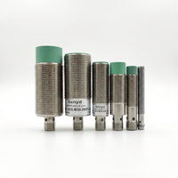 Capteur de proximité inductif industriel M8 M12 M18 M30 encastré/non encastré NPN PNP 10-30VDC avec connecteur fileté pour l'automatisation