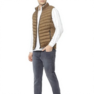 Chaleco Acolchado Marrón para Hombre, Sin Mangas, Cierre de Cremallera, Resistente al Agua y al Viento, Cuello Alto, Informal, para Invierno, Relleno de Poliéster - Product Image 2