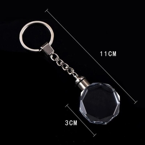 Porte-clés LED en forme de diamant en cristal, style véhicule, avec logo de voiture imprimé UV - Product Image 4