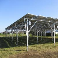 Fabricant de systèmes de montage au sol pour panneaux solaires, structure de montage PV en aluminium et acier sur mesure OEM pour projets solaires