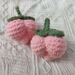 Colgante de hilo tejido a mano con forma de melocotón, llavero decorativo de fruta, adorno para bolso - Product Image 5