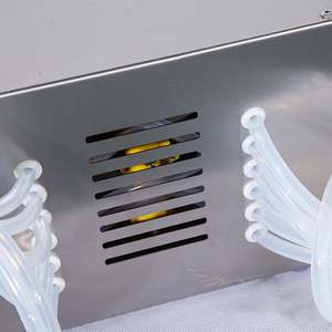 Machine de remplissage semi-automatique à 6 buses pour parfums, huiles essentielles, lait, savon, solutions, jus, miel, eau minérale, café et boissons - Product Image 5