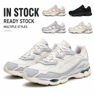 Prêt à expédier : Baskets Chunky Dad Unisexe en Suede et Maille Multi-couches, avec Coussin d'Air et Plateforme Rétro, pour la Marche Urbaine et le Sport - Product Image 1