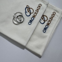 Chiffon de nettoyage personnalisé en microfibre pour Apple Chiffon de polissage d'écran de haute qualité pour l'entretien des lunettes Conçu sur mesure