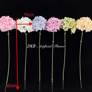 DKB Fiori Artificiali di Ortensia a Forma di Sfera in Seta Realistica Fatti a Mano con Foglie Realistiche per Bouquet da Matrimonio e Decorazioni - Product Image 3