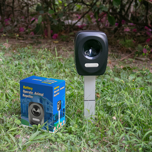 Bán buôn siêu âm ngoài trời động vật Repeller năng lượng mặt trời Dog Bird rat Pest Chuột đẩy lùi thiết bị pin Cat repellant động vật gặm nhấm thiết bị - Product Image 4