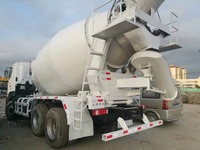 Truk Mixer Beton HINO 700 Bekas Berkualitas Tinggi Buatan Jepang Model 2020 Harga Kompetitif Komponen Inti Bersertifikat Mesin Pompa