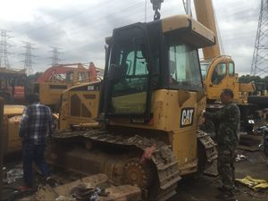 Bulldozer sur chenilles Caterpillar D8R d'occasion en excellent état avec moteur Kubota et roulement - Modèle 2018 à vendre - Product Image 2