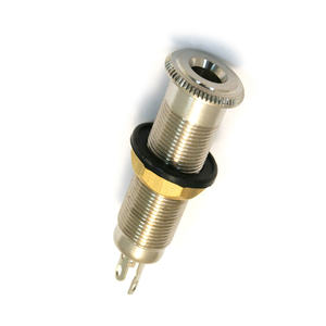 סקוויר סטריאו פלט שקע כמו בשימוש על MB-4 בס עם גימור ניקל - Product Image 3