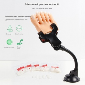 Modèle de pied artificiel pour la pratique de l'art des ongles, avec rainure pour les ongles intégrée, pièces d'ongles à clipser, ventouse universelle, support en silicone - Product Image 3