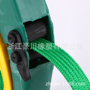 สายยางรดน้ำแบบม้วนเก็บได้ 15 เมตร สายถัก PVC แบบแบน พร้อมหัวฉีด สำหรับรดน้ำต้นไม้และล้างรถ - Product Image 4