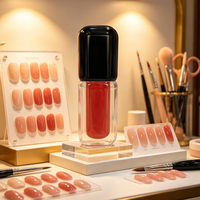 Support de présentation géant en acrylique pour flacon de vernis à ongles |   Présentoir de magasin de cosmétiques personnalisable en couleur et en taille pour la promotion de la marque