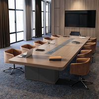 Table de conférence de bureau rectangulaire moderne en bois de grande taille avec combinaison de chaises extensibles pour un confort accru lors des réunions et des formations