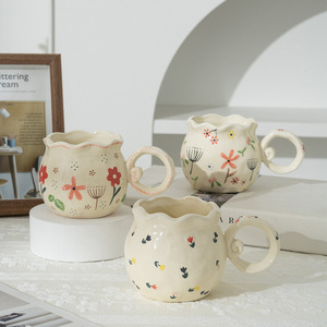 Großhandel neue kreative handgemalte 3D-Blumen Keramik Kaffeetassen niedlich personal isierte koreanische Porzellan Milch Tasse Tee becher als Geschenk - Product Image 1