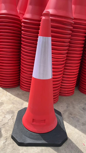 Cône <span class=keywords><strong>de</strong></span> sécurité routière réfléchissant en caoutchouc <span class=keywords><strong>de</strong></span> 1 mètre - Product Image 3