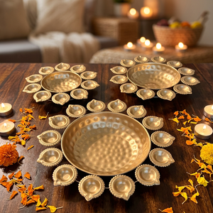 Juego de Diyas Tradicionales de Latón con Diseño Floral, Hechos a Mano, 500g, Decoración para el Hogar, para Diwali, Sala de Estar, Mesa Interior - Product Image 1