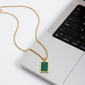 Perhiasan Pria 18k liontin Malachite hijau kotak baja tahan karat emas kalung pria - Product Image 4