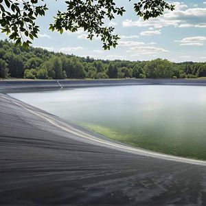 Geomembranas duraderas ligeras de polietileno HDPE 1,0 MM 0,75 MM para canales de riego agrícola y revestimientos de estanques - Product Image 1