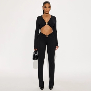 Nouvel ensemble deux pièces sexy pour <span class=keywords><strong>femme</strong></span> 2026 : haut à manches longues orné de métal et pantalon taille haute <span class=keywords><strong>moulant</strong></span> - Product Image 2
