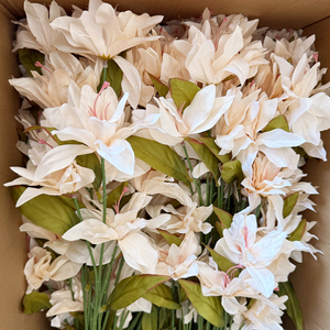 Lys artificiels réalistes en soie couleur <span class=keywords><strong>champagne</strong></span> à 3 têtes pour décoration intérieure, mariage, fête des Mères, arrangement floral, salon - Product Image 6