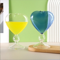 Verres à martini transparents vintage en gros, verres à cocktail transparents en forme de cœur pour fête à domicile, design créatif