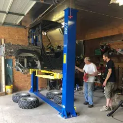 CE-geprüfte 4000KG 4T 2-Säulen-Hebebühne mit manueller Entriegelung, Autohebebühne, Kfz-Heber, Fahrzeug-Hebebühne, Ausrüstung für die Automobilwartung - Product Image 3