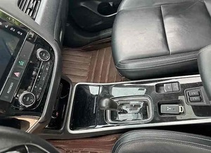 <span class=keywords><strong>Mitsubishi</strong></span> <span class=keywords><strong>Outlander</strong></span> <span class=keywords><strong>hybride</strong></span> SUV 5 places Sièges en cuir toit ouvrant panoramique caméra de recul turbo - Product Image 4