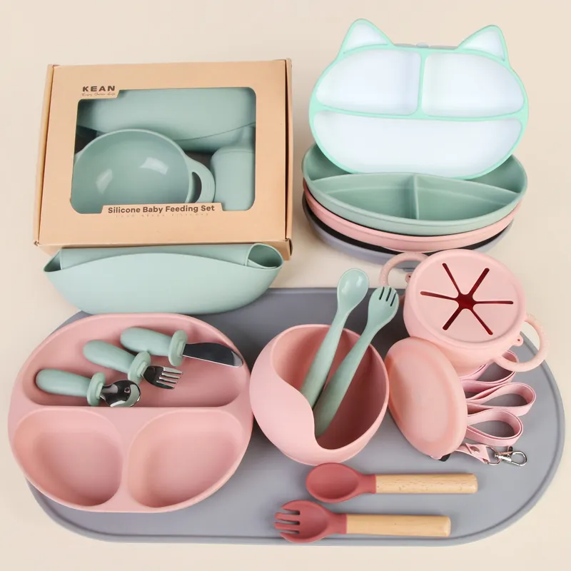 Nouveau-né tendance produits nouveautés 2024 Silicone bébé alimentation ensemble bol bavoir assiettes vaisselle cadeau ensemble Logo personnalisé