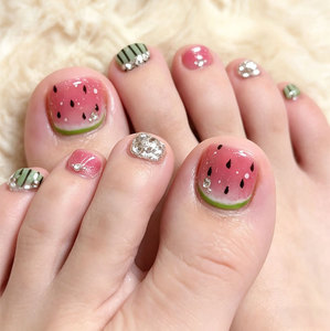 Uñas postizas de sandía fresca de verano hechas a mano, con purpurina efecto ojo de gato, divertidas y lindas, estilo corto para chica, de China. - Product Image 3