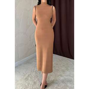 Robe pull moulante en maille pour femme, col licou, taille naturelle, découpes, respirante, vente en gros - Product Image 3