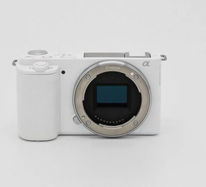 Appareil photo ZV-E10 d'occasion — 24,2 MP APS-C + autofocus 425 points, excellent état, entièrement fonctionnel ! - Product Image 1