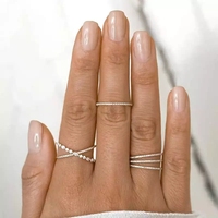 Großhandel Maßgefertigter Minimalistischer Schmuck Halb-CZ-Einlage 18k Vergoldeter Edelstahl 1mm Dünner Eternity Cubic Ring für Damen