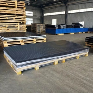 <span class=keywords><strong>Tapis</strong></span> d'écurie en <span class=keywords><strong>caoutchouc</strong></span> avec service de découpe et de moulage sur mesure - Product Image 1