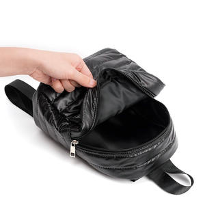 2023 nueva moda wineter diseñador abajo tela mochila al por mayor personalizado Puffer bolsa de viaje - Product Image 6