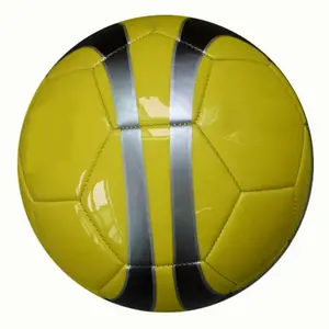 Ballons de football en PVC pour enfants de haute qualité avec logo personnalisé, nouveau style, point à la Machine, haute rétention d'air, taille 5-Vente en gros - Product Image 3