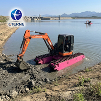 Mini-excavatrice amphibie sur chenilles personnalisée en usine, avec pompe moteur et plaque en acier anticorrosion, pour une profondeur d'eau de 2 m (rivière/marais/baie de boue)