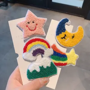 Sayoung handgemachte Haars pange Großhandel Kinder Kinder stricken Röcke Sicherheit niedlichen Plüsch Wolke Regenbogen Mond Lächeln Stern Baby Haarnadeln