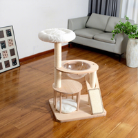 Tour d'escalade pour chat tout-en-un 4 niveaux en chêne massif, durable et écologique, avec griffoir en carton et plateforme de saut