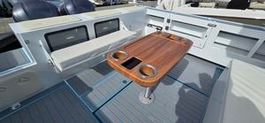 Bateau de plaisance à console centrale rapide en aluminium de 11,6 m (36 pieds) pour la navigation de plaisance, la plongée et la pêche, à vendre avec moteur hors-bord - Product Image 4