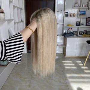 YF-2408 # Toppers de Cabello Virgen Ruso SBT18/SBT60 9*9 con Base Mono para Mujer, Aspecto Natural y Estilo Liso - Product Image 1