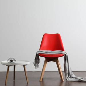 Silla de Comedor Nórdica de Madera Maciza con Asiento Tapizado Blanco para Sala de Estar, Uso Adulto - Product Image 4