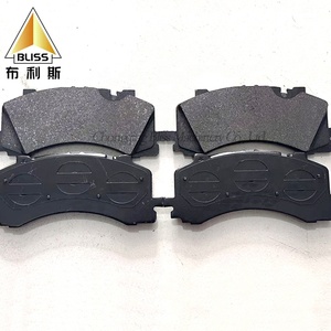 M-RACE <span class=keywords><strong>de</strong></span> frein à piston en céramique Forge 6 <span class=keywords><strong>Kit</strong></span> <span class=keywords><strong>de</strong></span> frein à piston 9N pièces <span class=keywords><strong>de</strong></span> rechange <span class=keywords><strong>de</strong></span> voiture accessoires jeu <span class=keywords><strong>de</strong></span> plaquettes <span class=keywords><strong>de</strong></span> frein automatique - Product Image 5