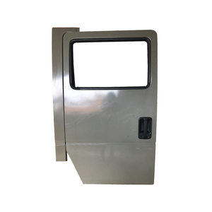 Camion de lutte contre l'incendie de nouvel état d'ISUZU avec le matériel en aluminium 2 portes de cabine de double porte changé en 4 portes - Product Image 1