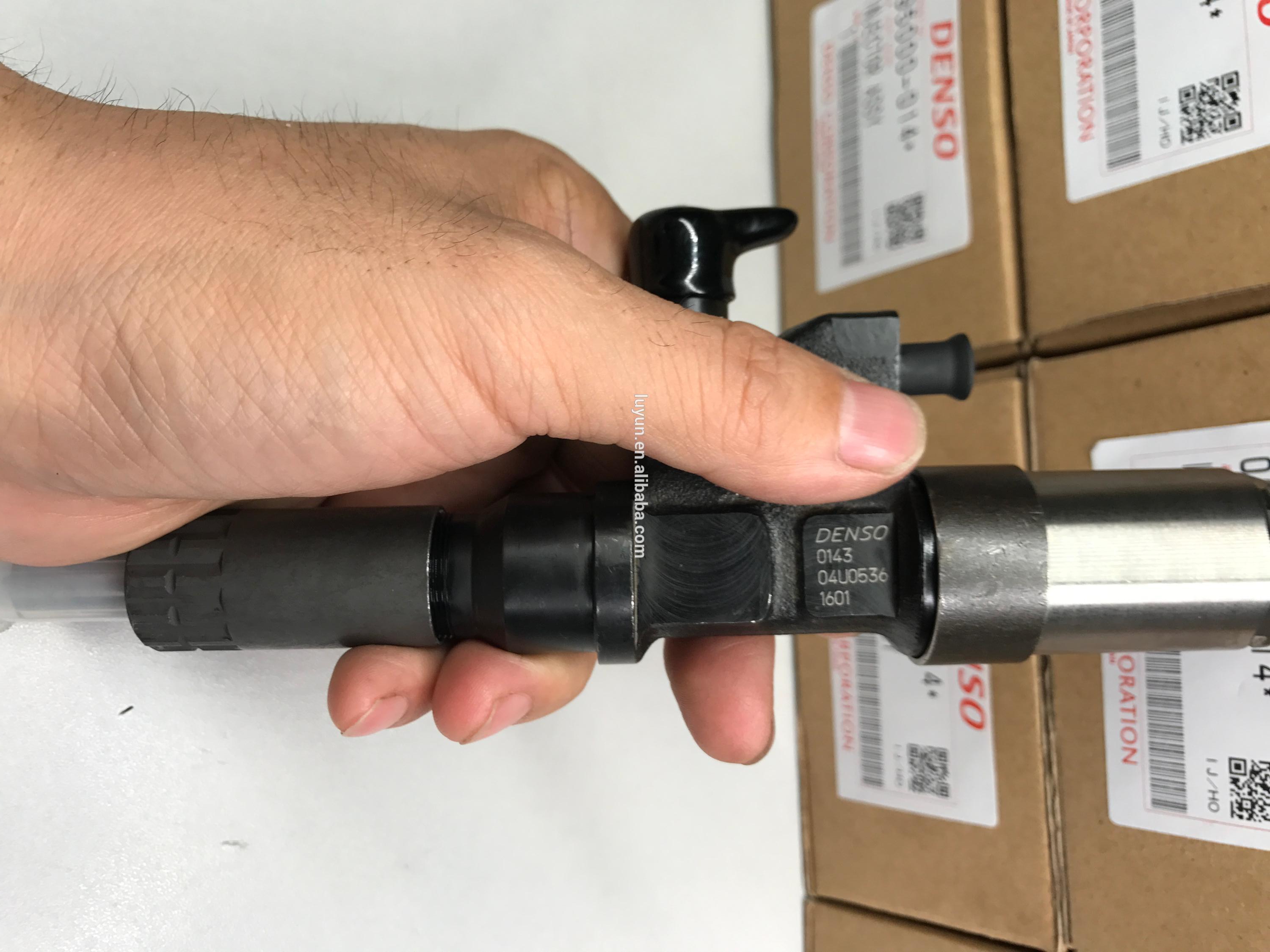 High Quality Diesel Common Rail Fuel Injector 095000-0146  For  6HK1 8943922613 8-94392261-3