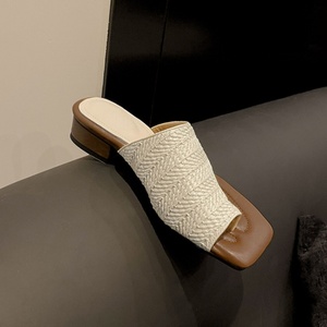 Manufacturer Custom Real Leather Ladies Straw Woven Sandals Comfortable Padding Insole 4cm <b>Block</b> Heel Women Slide Sandals - Product Image 4
